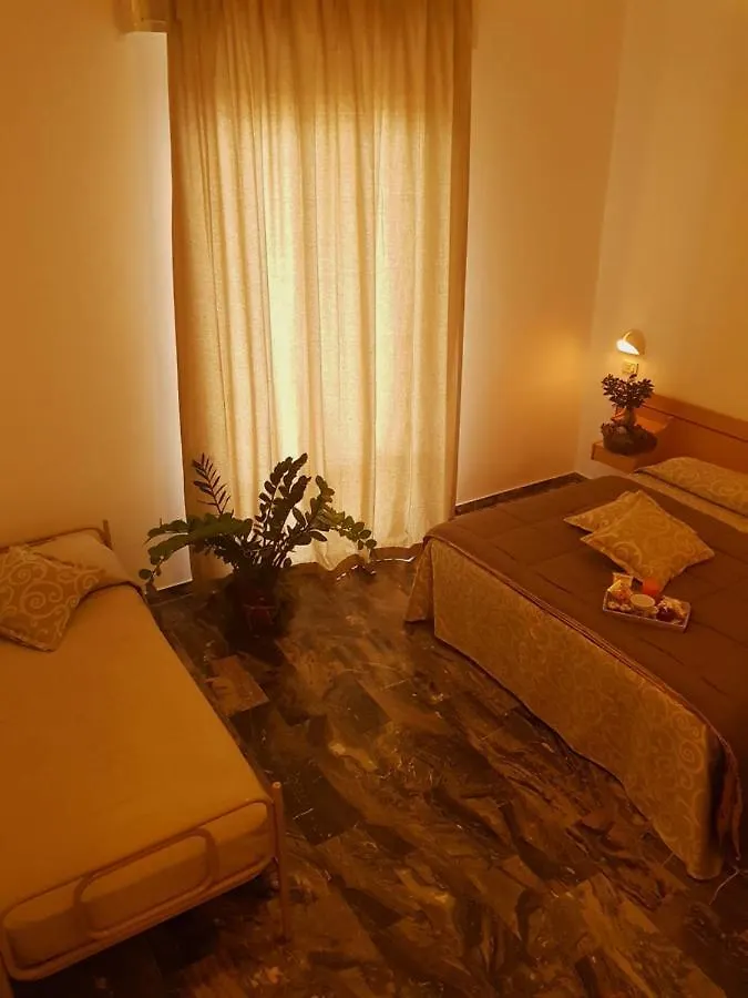 Hotel Romantica Rimini 3*,  Italy